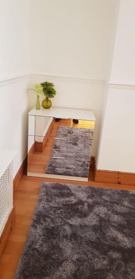 Вилла Riverpool - Elegant House 1 Minute Walk To Anfield Stadium Ливерпуль Экстерьер фото