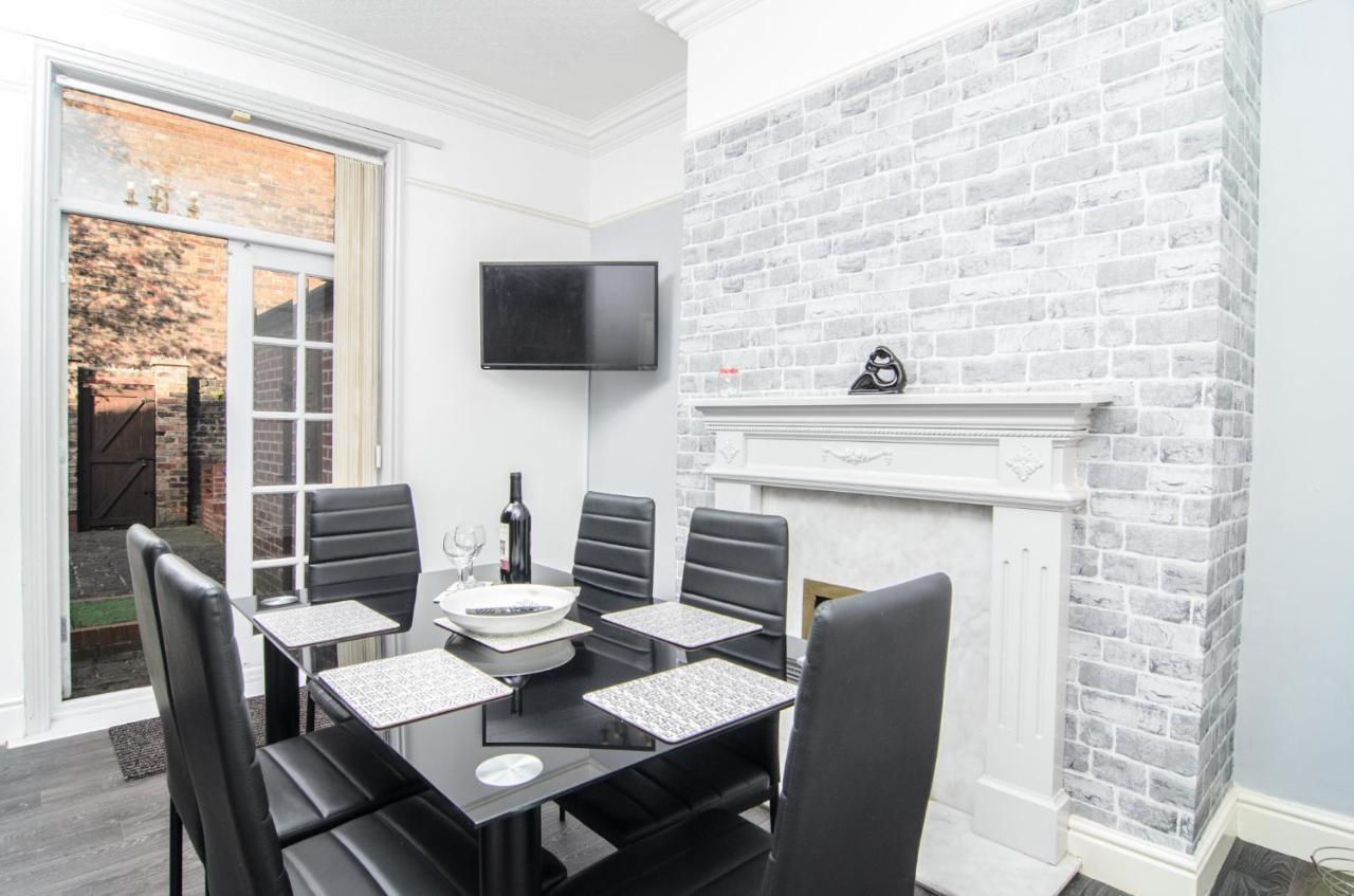 Вилла Riverpool - Elegant House 1 Minute Walk To Anfield Stadium Ливерпуль Экстерьер фото